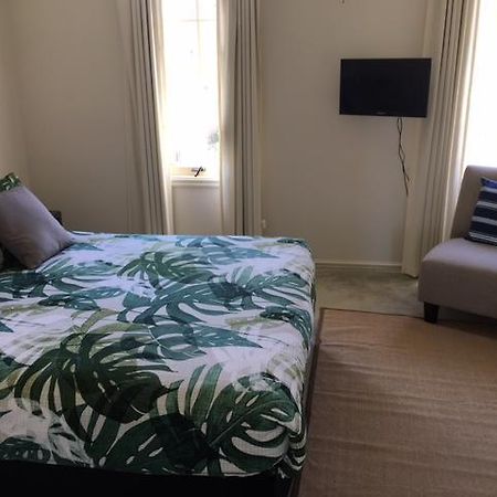Salt Air On Lochard Place Apartment Уорнъмбул Екстериор снимка