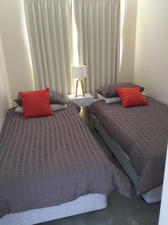 Salt Air On Lochard Place Apartment Уорнъмбул Екстериор снимка